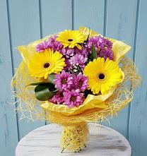 Букет цветов из:  Хризантемы и Герберы #REPLACE_PRED# Сухом-логе Свердловская область
