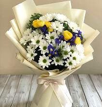 Букет цветов из:  Ирисы, Хризантемы и Розы #REPLACE_PRED# Сухом-логе Свердловская область