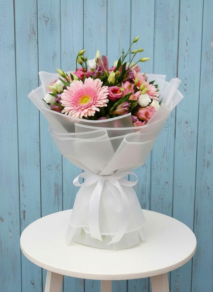 Букет цветов из: Герберы, Альстромерии и Лизиантусы в Сухом-логе Свердловская область