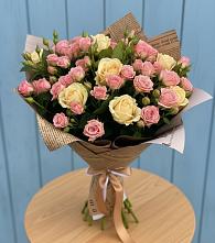 Букет цветов из:  Розы в Сухом-логе Свердловская область
