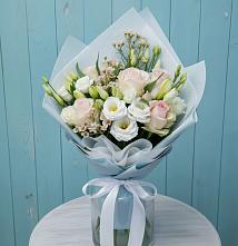 Букет цветов из:  Розы и Лизиантусы в Сухом-логе Свердловская область