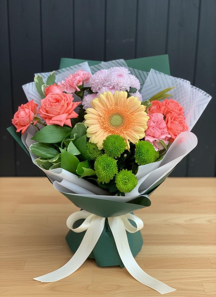 Букет цветов из: Гвоздики, Розы, Герберы и Хризантемы в Сухом-логе Свердловская область